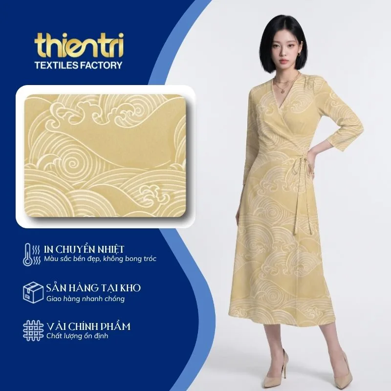 Mẫu đầm maxi may từ vải in họa tiết sóng mây của Thiên Trì